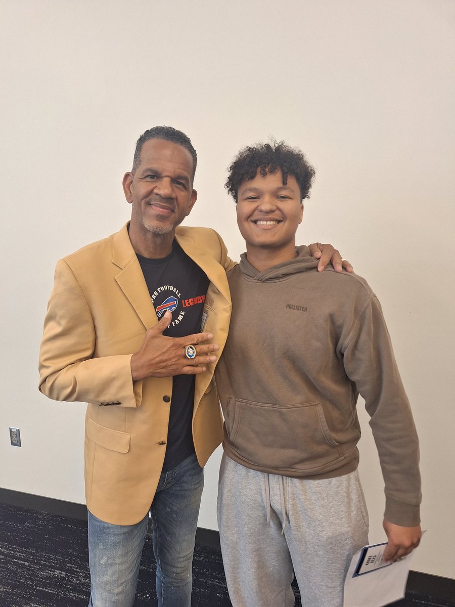 B_Hovey1543's tweet photo. Great day at @ProFootballHOF with the MCTMP crew. Thank you for letting us come early and talk with the production crew. Josh even made a connection with HOFer Andre Reed as they both grew up in Allentown, PA. @Andre_Reed83
#HOFValues https://t.co/kWiIobjNIb