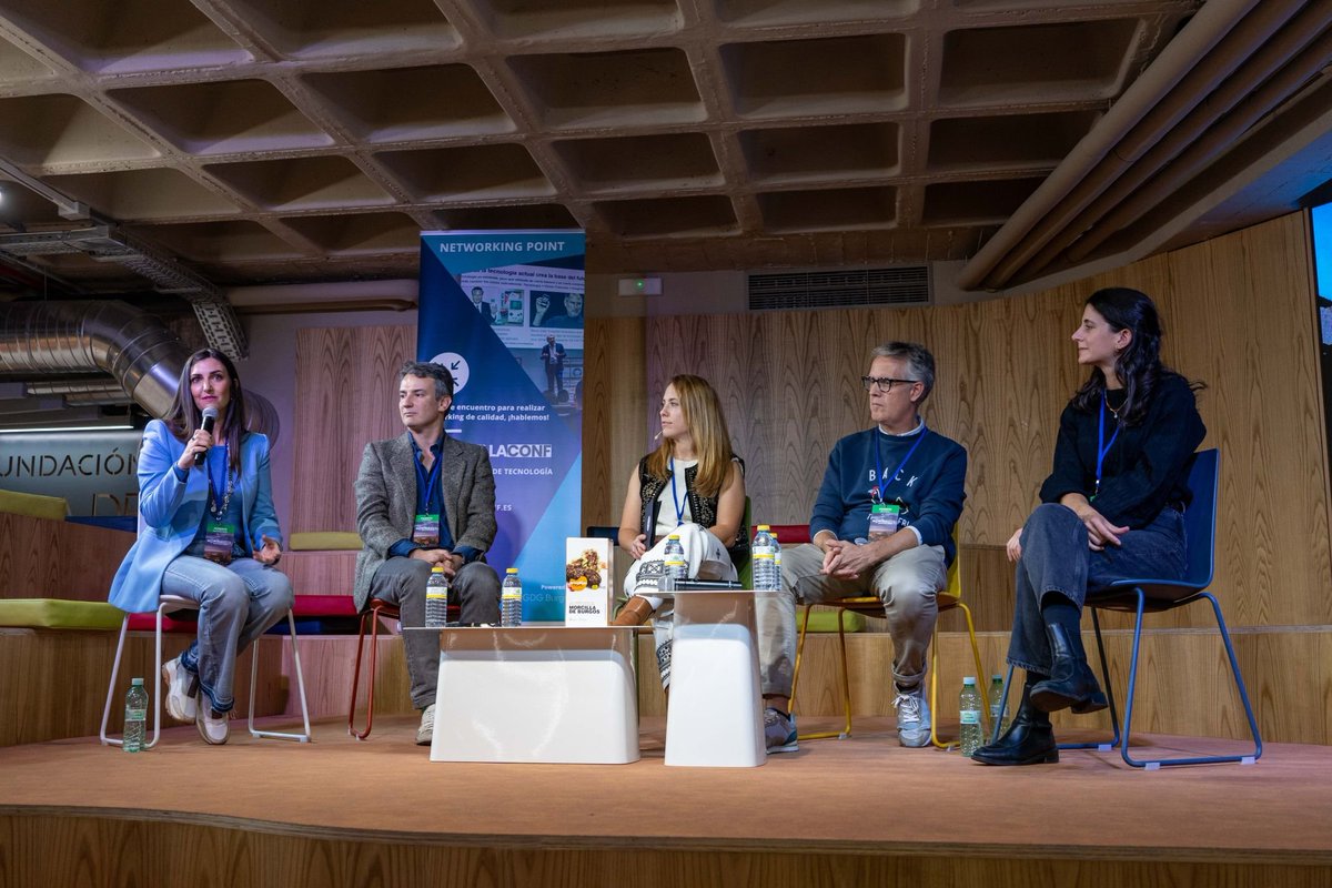 MorcillaConf tweet media