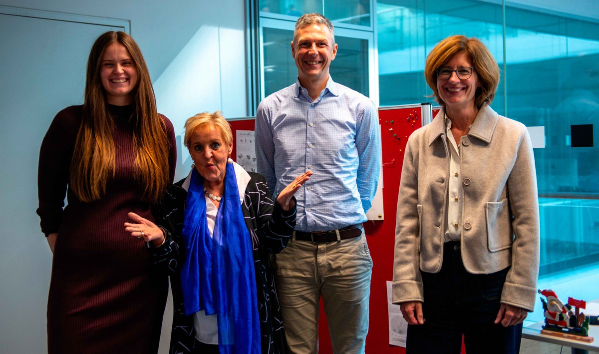 Congratulations to Dr. Sophia Hick on her thesis at RWTH Aachen on video-based AAsystems for critical health decisions! Examined by Prof. Torsten Voigt (Chair), Martina Ziefle, and Prof. Katrin Arning, her work advances trust, usability, and adaptability in patient-centered tech