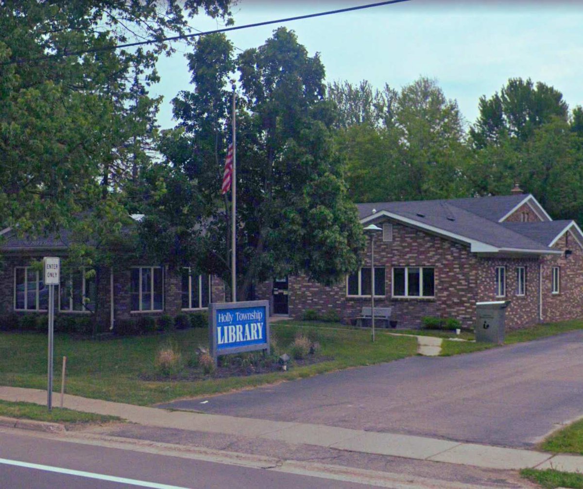 MLAoffice's tweet image. 📚✅🗳 Cheers to Holly Township Library (Oakland County)! Voters approved a new two-year millage of 0.31 mills with 3,766 “yes” votes to 2,847 “no” votes. Congratulations! #YesforLibraries #LOVEMILibraries
