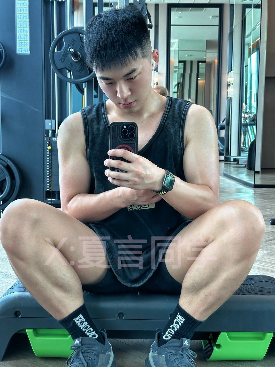 好久没更新啦，有哥哥想我嘛