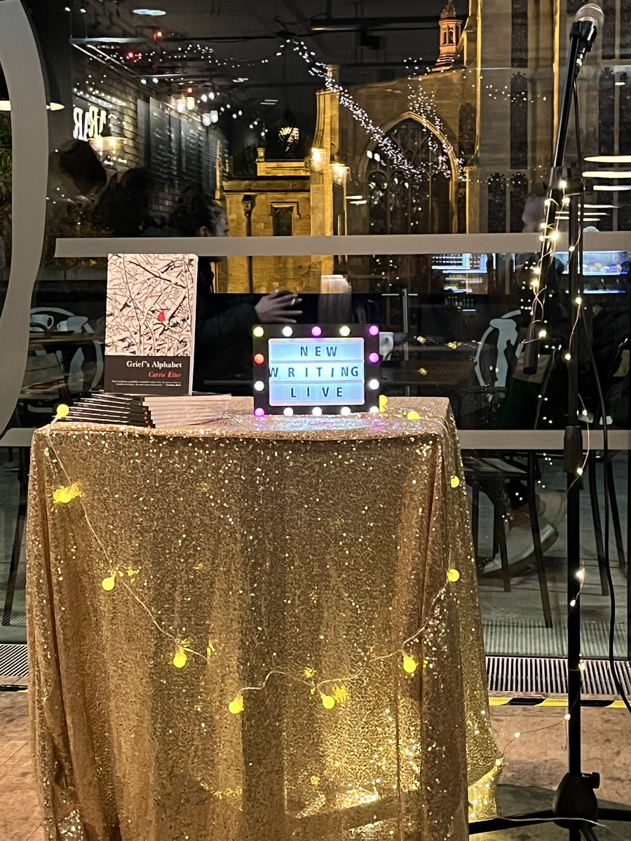 NewWritingLive's tweet image. We’re ready for the off at UEA New Writing Live, with UEA creative writing student readers and special guest Carrie Etter, interviewed by Julia Webb!⭐️✨🌟💫