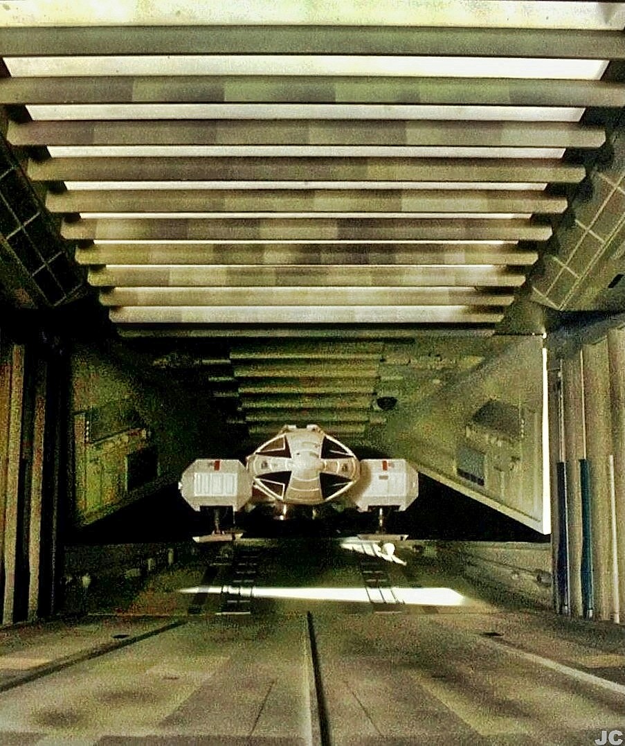 EagleAlpha1999's tweet image. Collision Course - This was the first time the production used this set for Arra’s Shuttle. It was recycled for Mission of the Darians.
#practicaleffects #recycledprops #CollisionCourse #missionofthedarians #sfx #arrasshuttle #year1 #gerryanderson #sylviaanderson