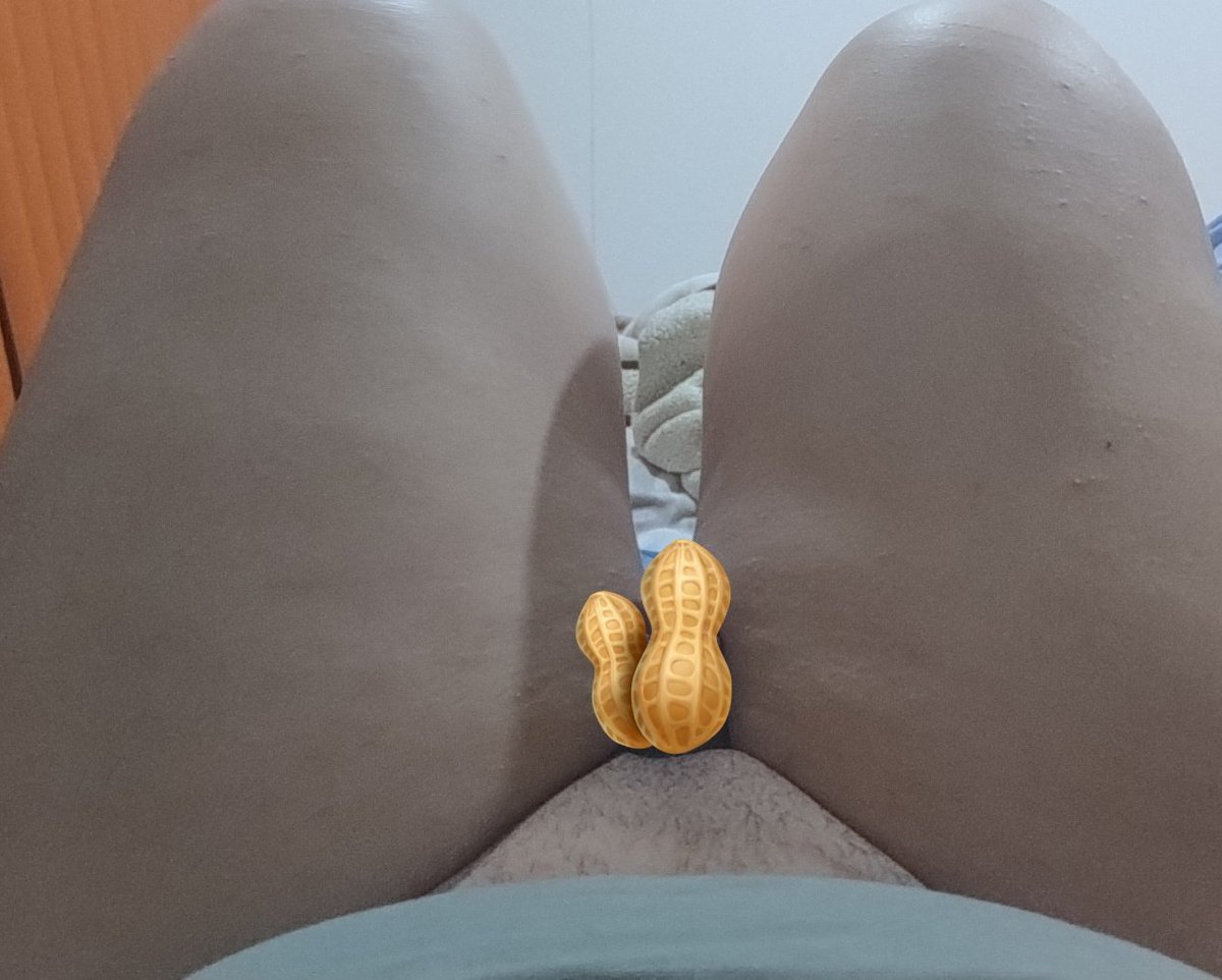 ToesGummy55755's tweet photo. Les recuerdo q hice un grupo de telegram, únanse pa hacer cosas cochinas jsksjs. Namás somos 3 JAJAJAJA 🥲
#femboy #piernotas #muslos #piernalgotas #nalgasgordas #Nalgonaaaa #Gay #gaydick #NSFW #nsfwposts #MiercolesDeMorboYProvocación #legs #feet https://t.co/JiNr6vRkLz