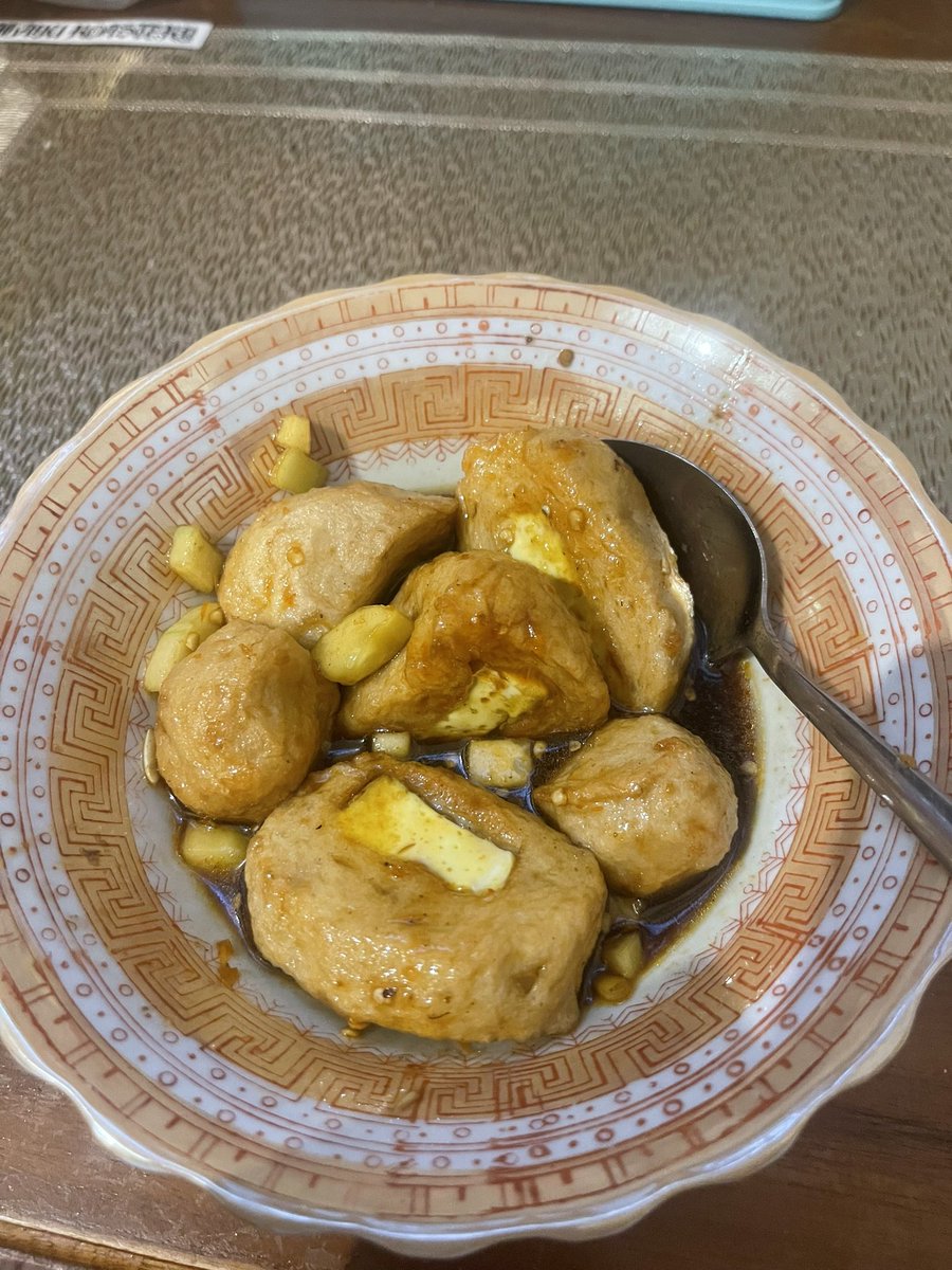 AnyessT's tweet photo. Selain pempek teuku umar, pempek mana lagi yg enak di smd https://t.co/3d9TukjoaO