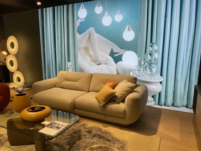 PDNB Gallery tweet media