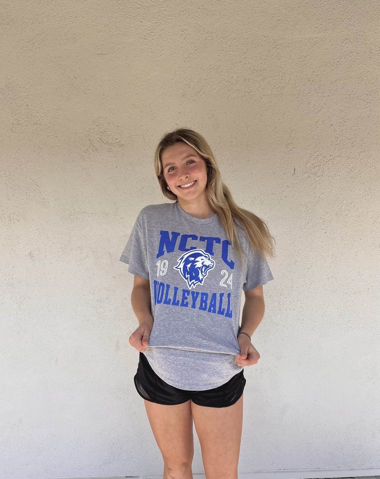 Congratulations to our Senior Libero Alison Figueroa on her commitment to play college volleyball at North Central Texas College!