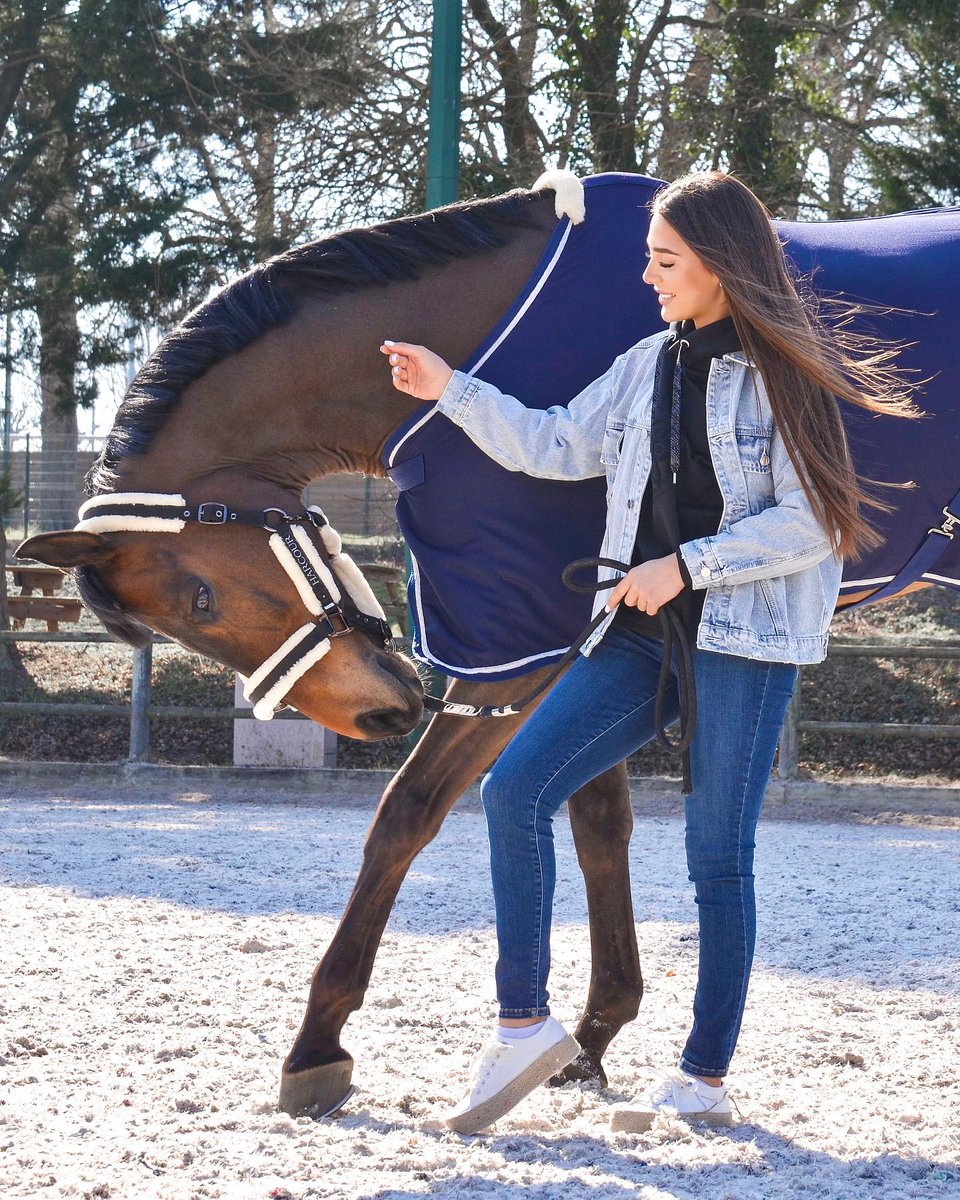 Geraldinemapi's tweet image. There is always a gentle force that allows us to stand up again. Even if life is not easy, we will still sail bravely in this vast sea and chase our own light