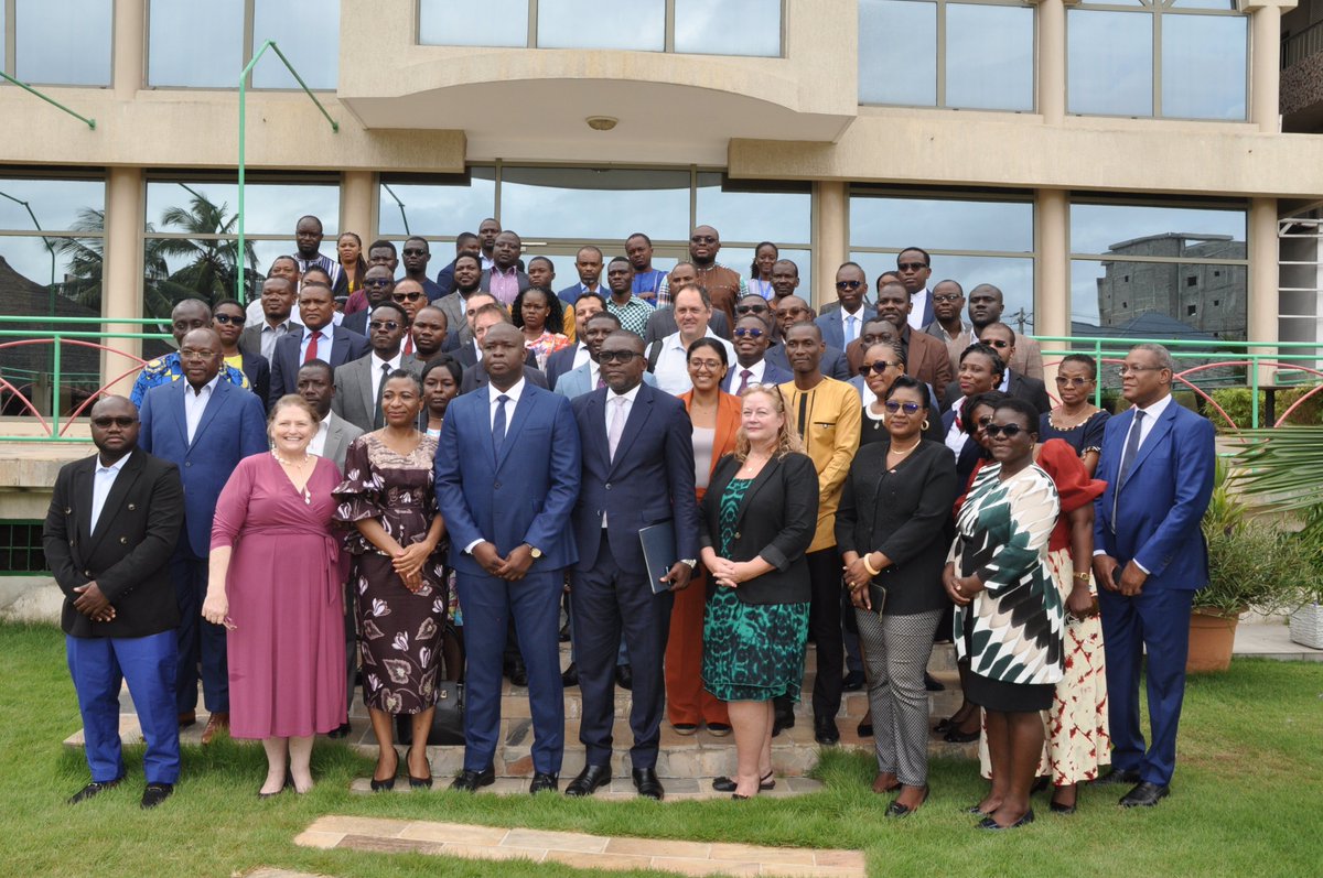 CmcTogo's tweet photo. 𝐑𝐞𝐭𝐨𝐮𝐫 𝐞𝐧 𝐢𝐦𝐚𝐠𝐞𝐬 𝐬𝐮𝐫 𝐀𝐭𝐞𝐥𝐢𝐞𝐫 𝐝𝐞 𝐫𝐞𝐬𝐭𝐢𝐭𝐮𝐭𝐢𝐨𝐧 𝐝𝐞𝐬 𝐞́𝐭𝐮𝐝𝐞𝐬 𝐝𝐞 𝐟𝐚𝐢𝐬𝐚𝐛𝐢𝐥𝐢𝐭𝐞́ 𝐝𝐞𝐬 𝐩𝐫𝐨𝐣𝐞𝐭𝐬 𝐝𝐮 𝐩𝐫𝐨𝐠𝐫𝐚𝐦𝐦𝐞 𝐂𝐨𝐦𝐩𝐚𝐜𝐭 : 𝐬𝐞𝐜����𝐞𝐮𝐫 𝐝𝐞𝐬 𝐓𝐈𝐂 🌟 https://t.co/2cRy6HttEf