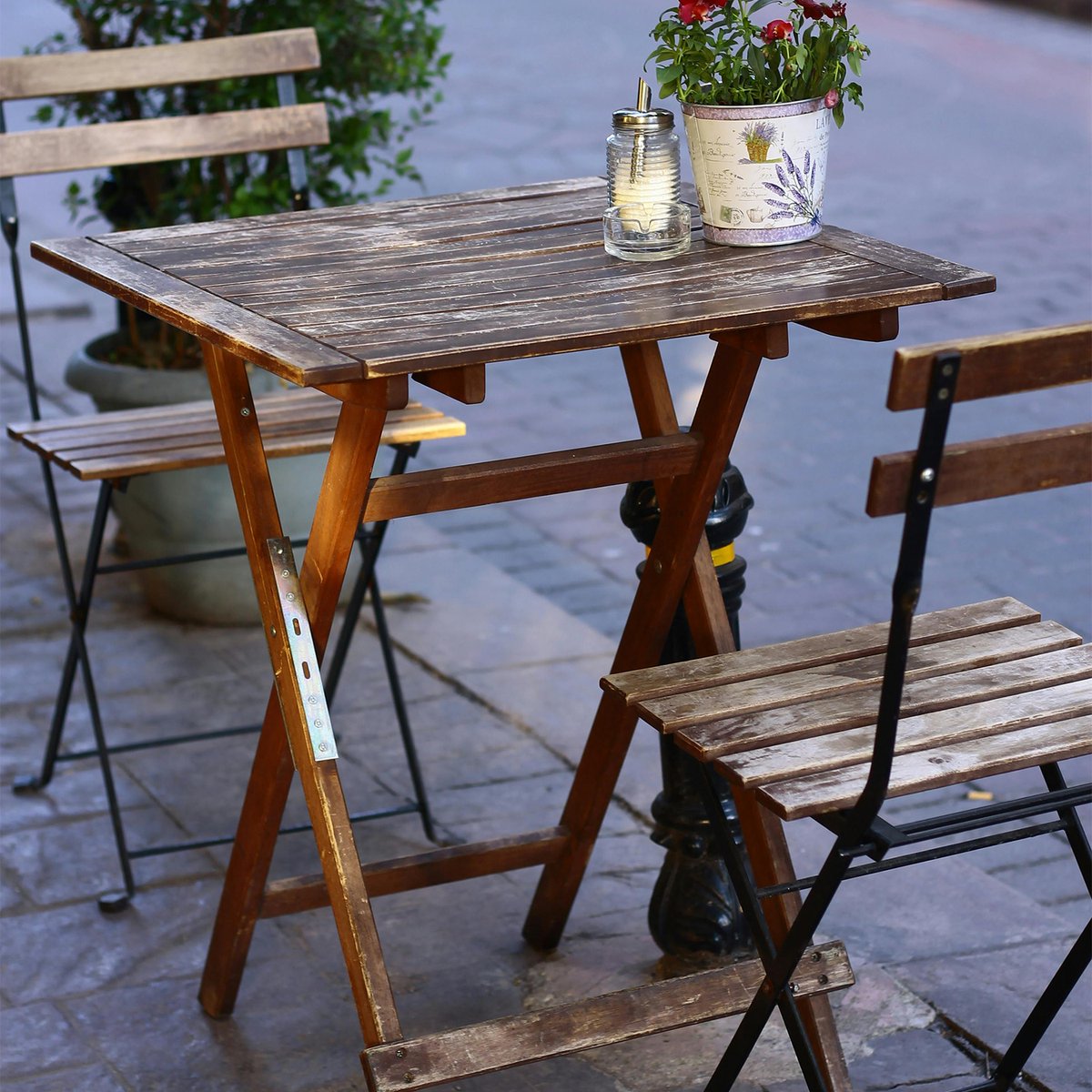 CincinnatiDowel's tweet photo. Looking for reliable materials to enhance your furniture designs? 

Our square dowels are perfect for folding chairs, offering the strength your business needs for long-lasting results.

Shop now ⬇️
https://t.co/kkuzGGiZI9

#CincinnatiDowel #SquareDowels #FurnitureManufacturing https://t.co/uAPEMNuRic