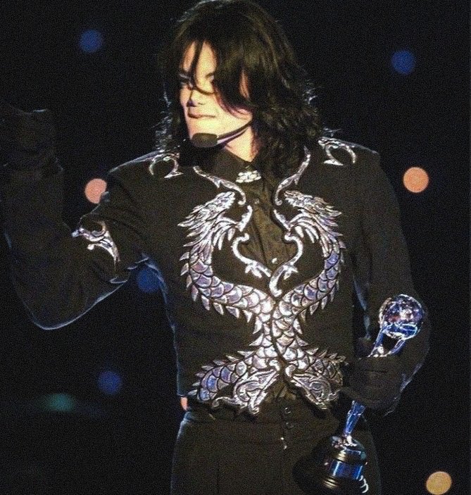 thatsadchicken's tweet image. *of the millenium