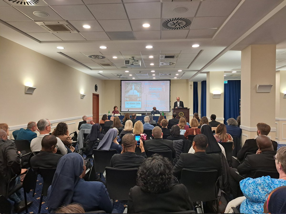 📌 Presentation of the book “The Roman Curia”, by Mons. Anthony Ekpo in Rome.

"The first English theology book about the Roman Curia" said card. <a href="/jesuitczerny/">Cardinal M. Czerny SJ</a> 📚

More info: humandevelopment.va/en/eventi/2024…