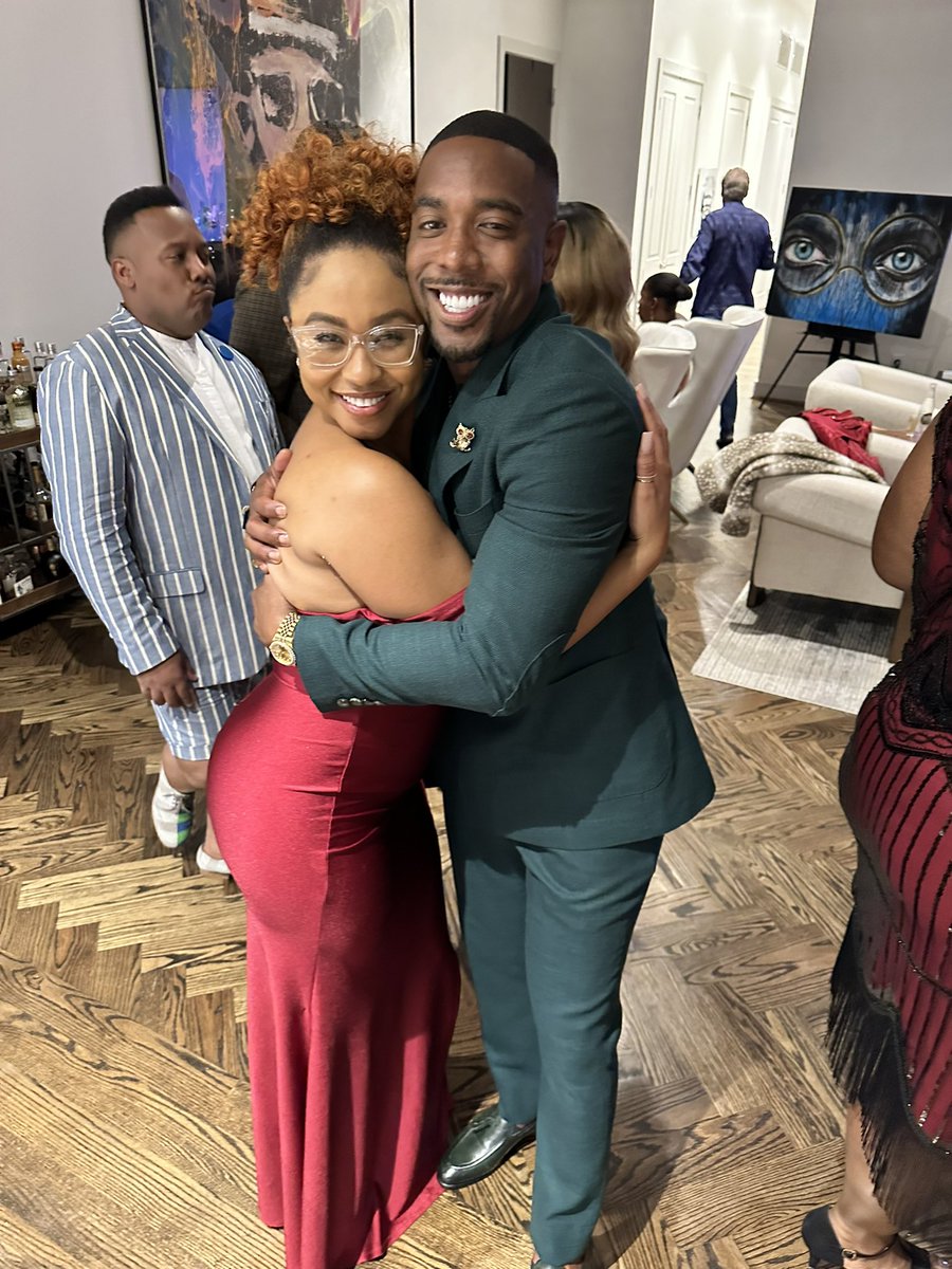 MoB__TV's tweet photo. I’m devastated. 
Speechless. 
Shell-shocked.
Sick to my CORE.

My brother is gone, man 🥺❤️‍🩹 A true friend he was…

Chauncy Glover, you were ONE IN A BILLION my dear friend!!! My heart is bleeding! God, send us strength! https://t.co/8dKaJyyYRa