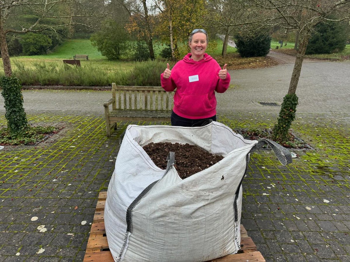 Sheepdrove's tweet image. In the courtyard were a composting machine L, a Tow and Fert machine, @PastureForLife, @CactusTreeGuard around 2 courtyard trees and Rachel from our Teaching &amp;amp; Demonstration Market Gardeb who was delighted when Peter donated a dumpy bag of chicken manure to the garden