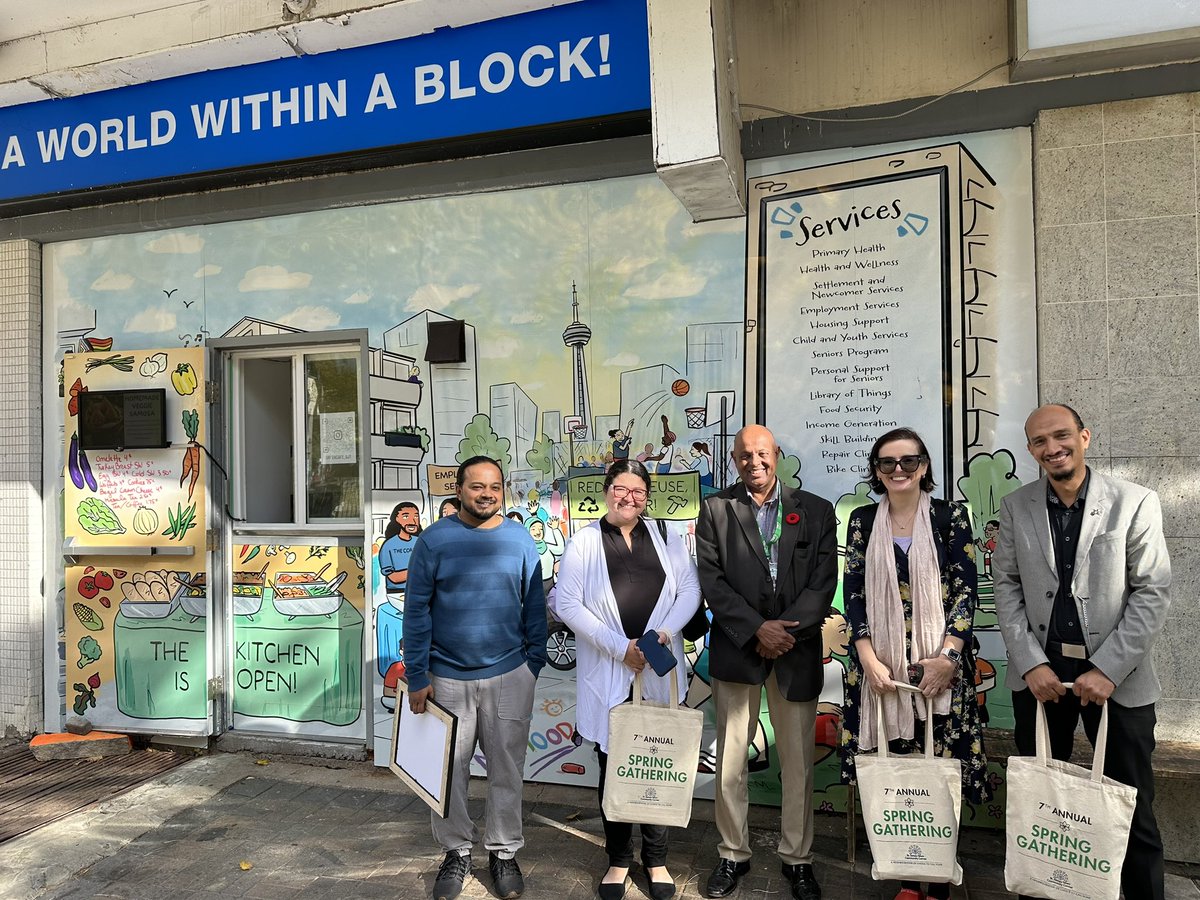 So great to have folks from <a href="/niagarafolkarts/">Bridges Niagara Immigrant and Refugee Services</a> visit us at #stjamestown. Amazing learnings from each other and lots of opportunities to collaborate and innovate together. #communitylove #myhomemyhood <a href="/TNOtoronto/">TNO-THE NEIGHBOURHOOD ORGANIZATION</a>