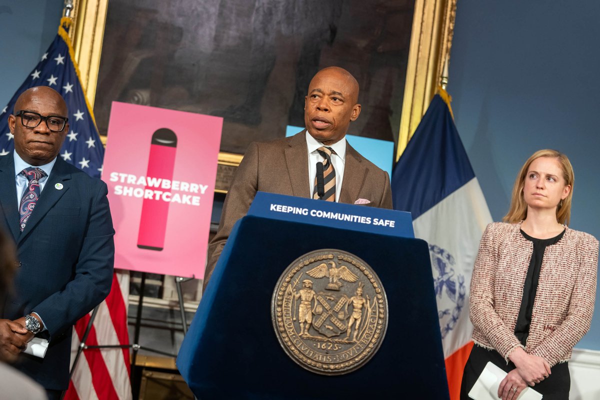 Protecting public safety means protecting the health of ALL New Yorkers.

That's why we're filing a lawsuit against a MAJOR distributor of flavored e-cigarettes, accusing them of violating several laws that govern the sale of these products.

Read more: nyc.gov/office-of-the-…