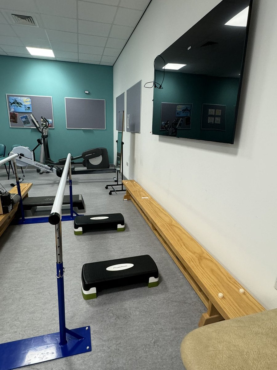 The Barrow PR Team have officially moved into Alfred Barrow Health Centre!! 🥳🤩 It is slowly starting to feel more and more like home 🏠 We are hoping the move will help improve patient access to our service.. Anyone with a respiratory condition is welcome!! 😄🫁