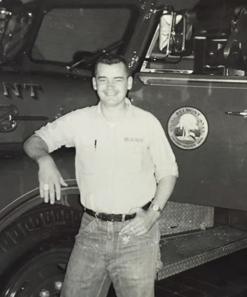 Burying my dad today, a few months after losing my mom.  It’s a double punch to the gut and it hurts so much 🥺 #goodbye #veteran #firefighter #helper #thebest #dadddysgirl