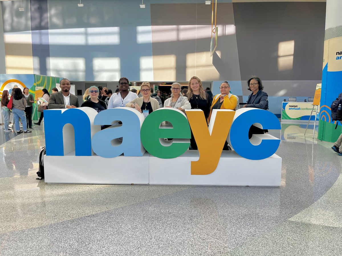 DCAEYC's tweet image. DCAEYC is in Anaheim, CA for #naeycAC 2024! We're having tons of fun meeting colleagues from around the country, but the highlight so far has be the opening session with #ReadingRainbow's Lavar Burton! Not only did he tell us lots of personal life stories, he read to us too!📖🌈