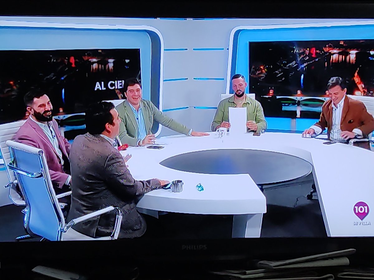 ignasirubi's tweet image. Pués sí @BonoBorrero , los que seguimos el programa @AlCielo101 de @101TVSevilla en diferido cuando podemos, dos horas de desconexión no van mal. @Jartible_  @JCCutino
@JesusRomanov @jlopezvela
#valència #respecte #devoció #Nolasco