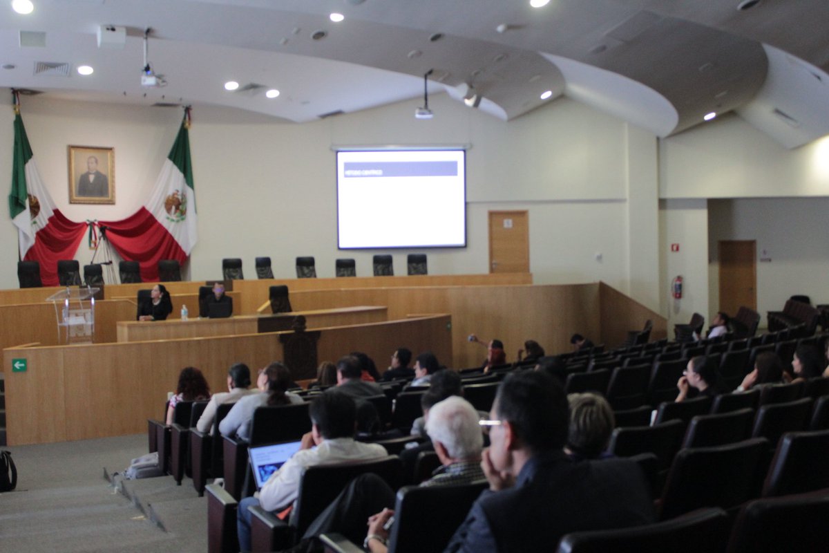 En el segundo día de actividades del “2º Congreso Internacional de Neurociencias Aplicadas al Derecho”, se realizaron diversas ponencias que abordaron las variadas perspectivas y casos donde ambas materias convergen, así como el futuro de esta relación. 
@MagistradaBRJ