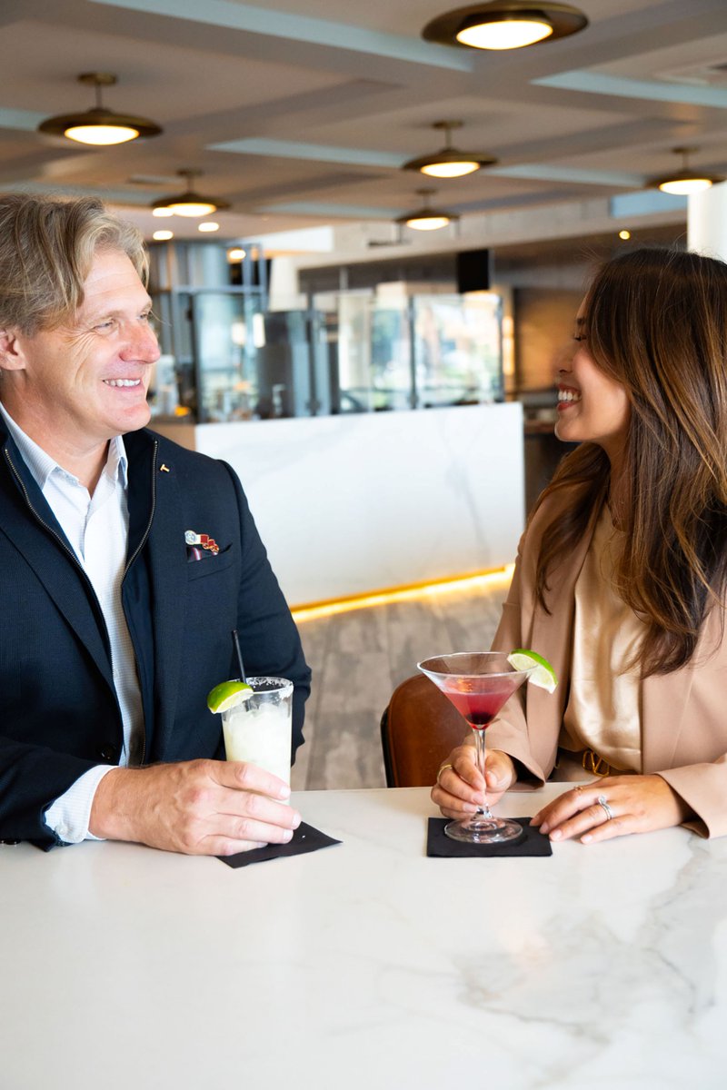 Evenings spent enjoying good drinks with even better company >>>

Lobby Bar 1 pm - 11 pm