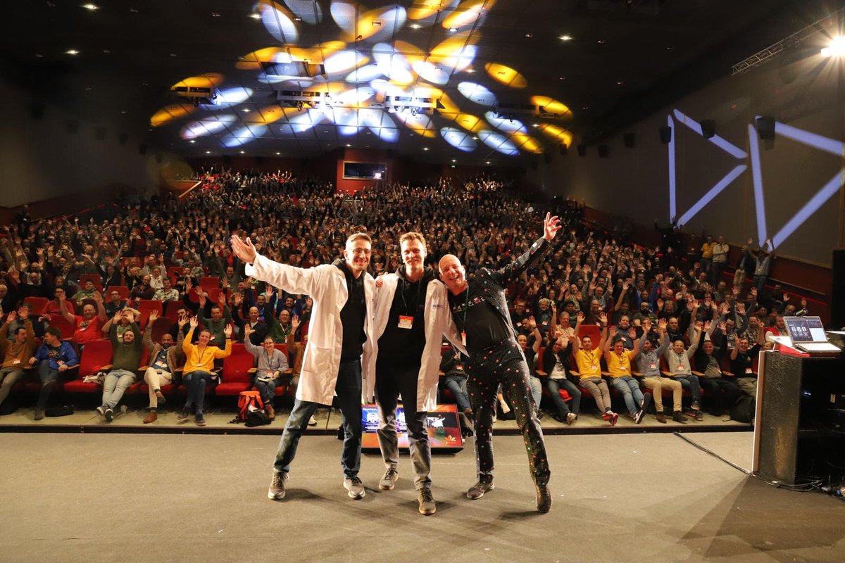 Today, we delivered our <a href="/tngtech/">TNG Technology Consulting GmbH</a> keynote "The AI Elections: How Tech Could Shape Public Sentiment" at #JFall2024 in Ede, NL. With an overflow room, we reached an incredible 1,500 people!😀

Huge thanks to the amazing <a href="/nljug/">NLJUG</a> team for their stellar organization.

📸(c) H. Kluppel