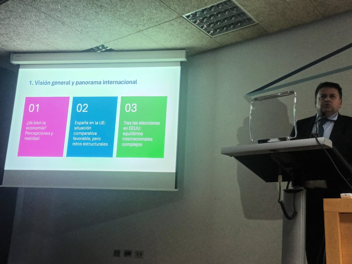 ALDE (@aldeconomia) on Twitter photo Excelente conferencia Emilio Ontiveros en la Jornadas de Alicante sobre Economía Española, en <a href="/UA_Universidad/">Universidad de Alicante UA</a>: <a href="/scarboval/">Santiago Carbó</a> subraya que asistimos a una de las escasas ocasiones en que se está consiguiendo controlar la inflación sin recesión. Excelente conferencia Emilio Ontiveros en la Jornadas de Alicante sobre Economía Española, en <a href="/UA_Universidad/">Universidad de Alicante UA</a>: <a href="/scarboval/">Santiago Carbó</a> subraya que asistimos a una de las escasas ocasiones en que se está consiguiendo controlar la inflación sin recesión.