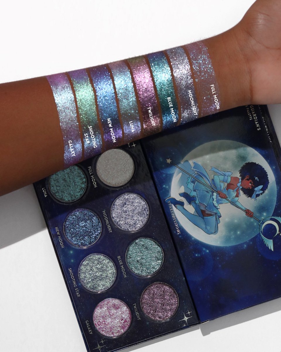 The Magical Guardian story continues! The Magical Guardian Lunar duochrome glitter palette is officially here! It consists of 8 beautiful stunning color shifting duochrome shades that are pigmented, soft to the touch, and extremely sparkly! The possibilities are truly endless 💫