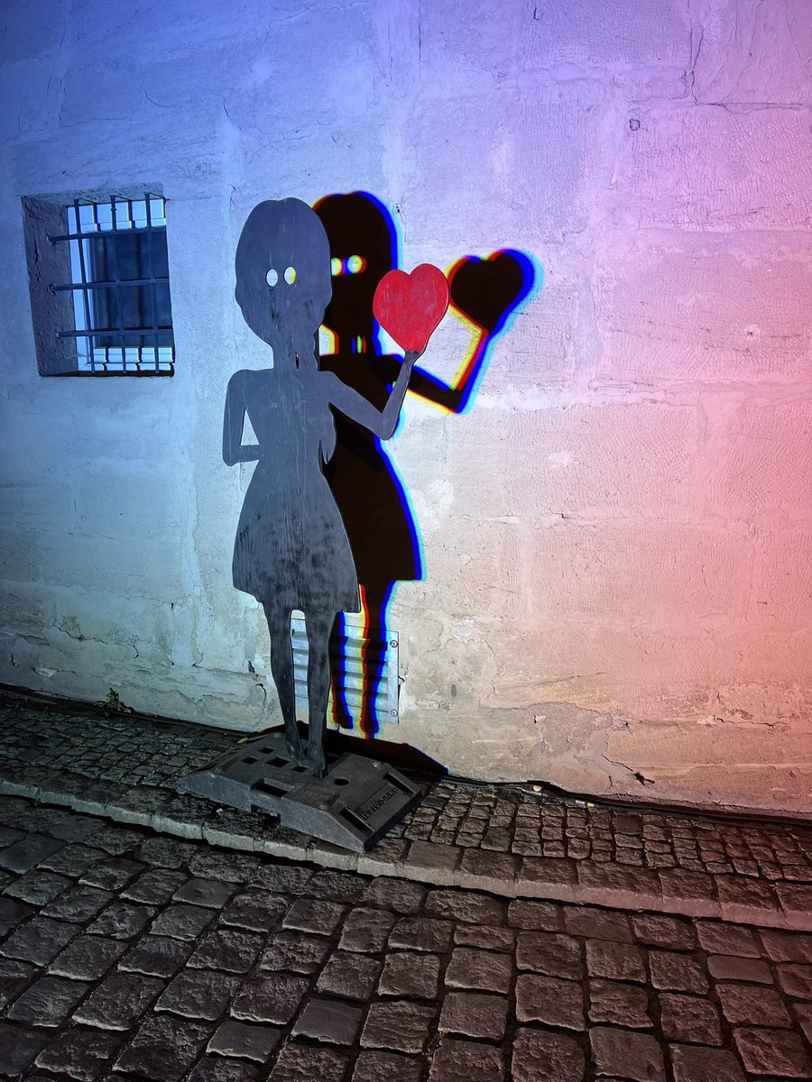 TeamBreakThru tweet media