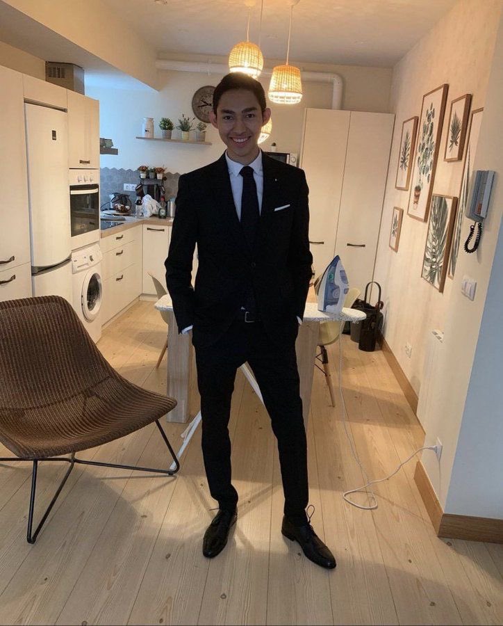 rareSalvador's tweet image. SĒNUS at midnight 
#sēnus