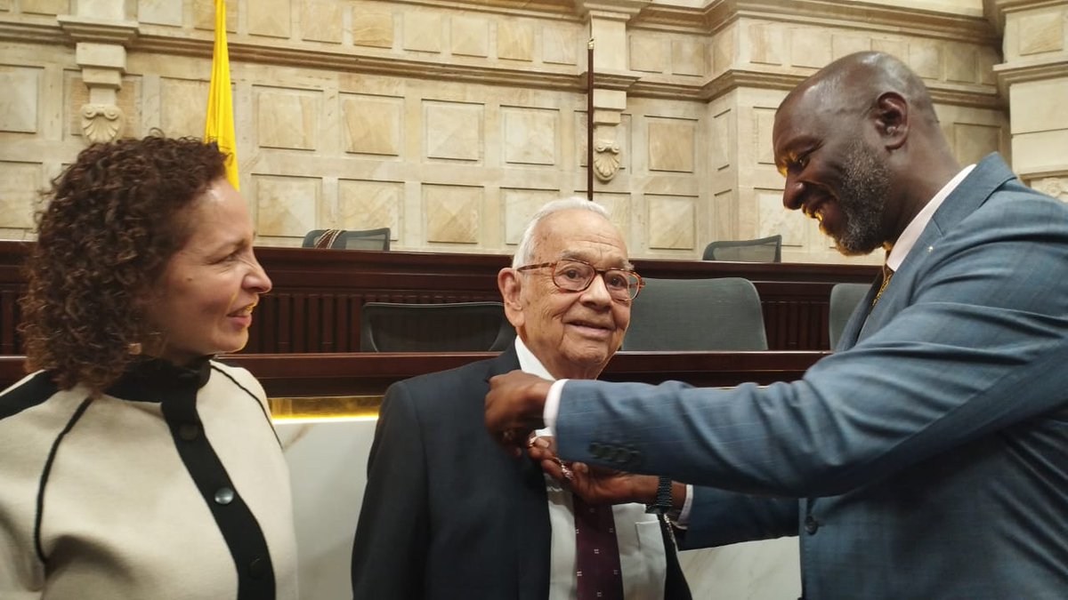 Andrés Guzmán Ayala⚡ tweet media