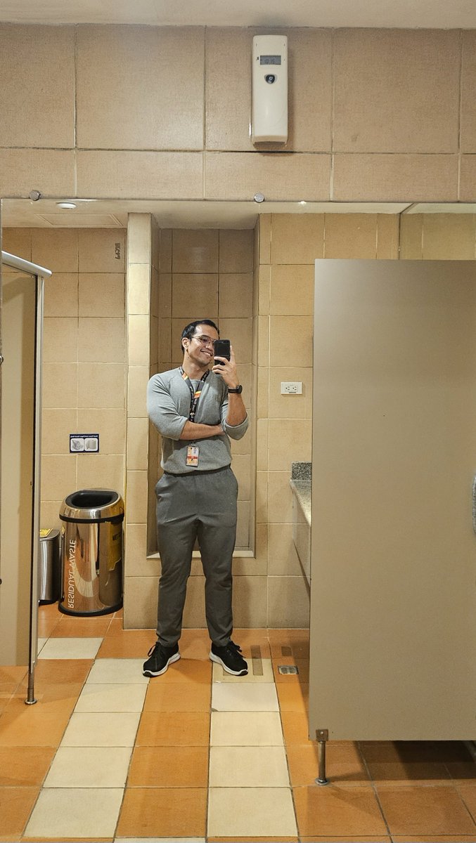 chicococrunch_'s tweet photo. #RTOotd
Libre pisil pero pwede rin manakal (haha basta wag sa office!) https://t.co/K21IQr6web