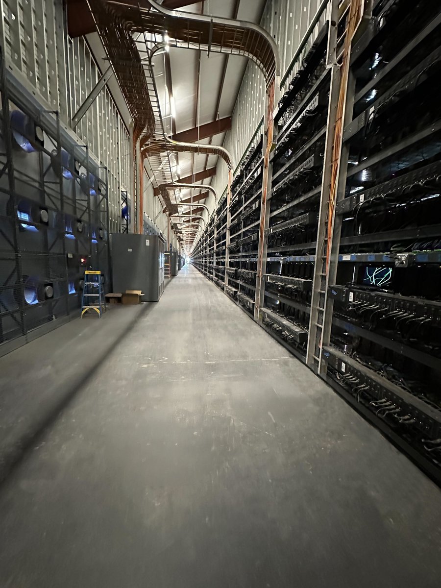 Earlier this week, we announced the completion of the 100 MW expansion  project at our #bitcoin mining data center in Pecos, TX🤠🏁 This project  added two 50 MW buildings, each over 600