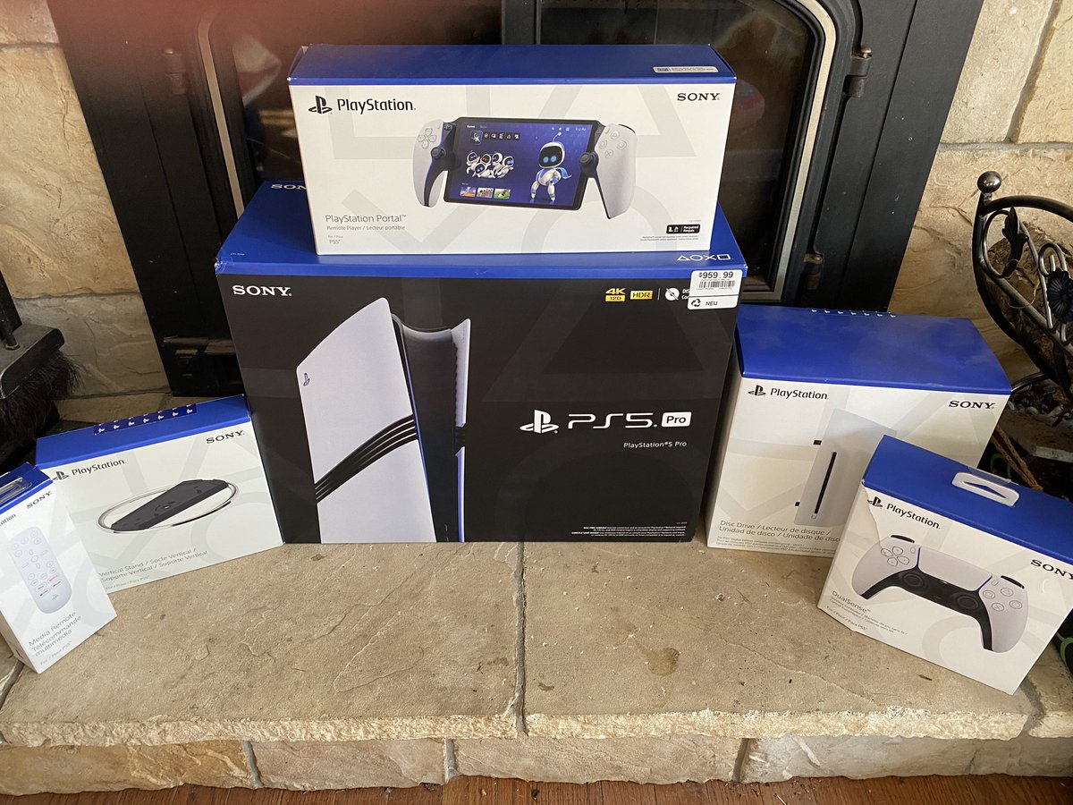 gitgud_noobs's tweet image. I’m officially part of the Day One Club. #PS5Pro