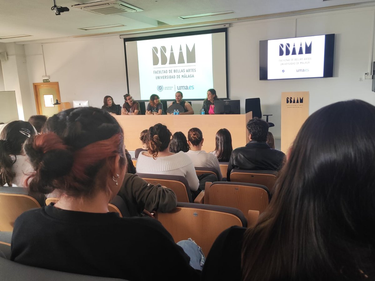 Nuestro alumnado 🧑‍🎨👩‍🎨 del bachillerato de #ArtesPlásticas 🎨  ha visitado la facultad de Bellas Artes 🖼 <a href="/bbaamalaga/">Facultad de Bellas Artes - UMA</a> de la <a href="/Destinouma/">Destino UMA</a> para conocer una de las posibilidades de continuar sus estudios artísticos 🏁 <a href="/educacionmlg/">Desarrollo Educativo Málaga</a>