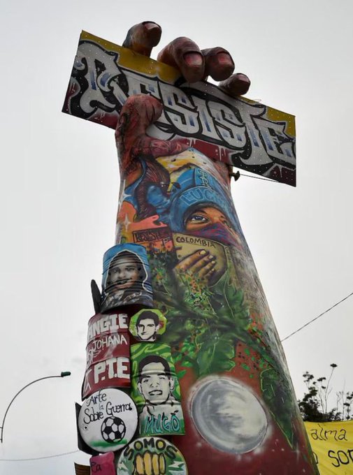 higuera_tamayo's tweet image. @ANLA_Col ¿ #Ustedes Tienen Licencia Y/ö Autoridad Para Mandar #Demoler Este #Adefecio ?