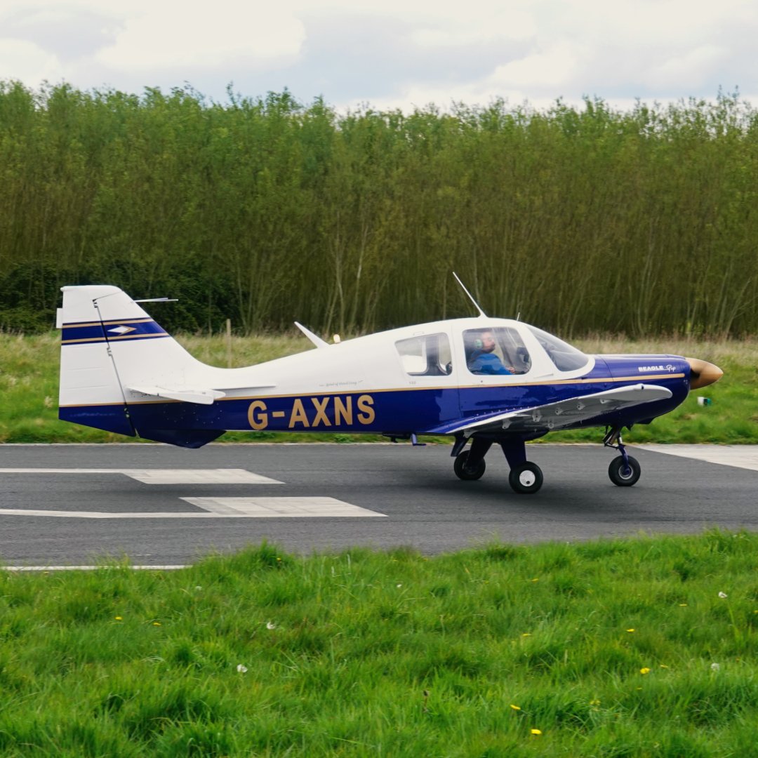 Michaelflying28's tweet photo. Beagle B.121 Pup 150 (Srs.2) G-AXNS arriving at Sandtoft Airfield from Breighton Airfield 27.4.24.
#beagleaircraft #b121pup #lightaircraft #generalaviation #ukaviation https://t.co/IRgKbiQ80H