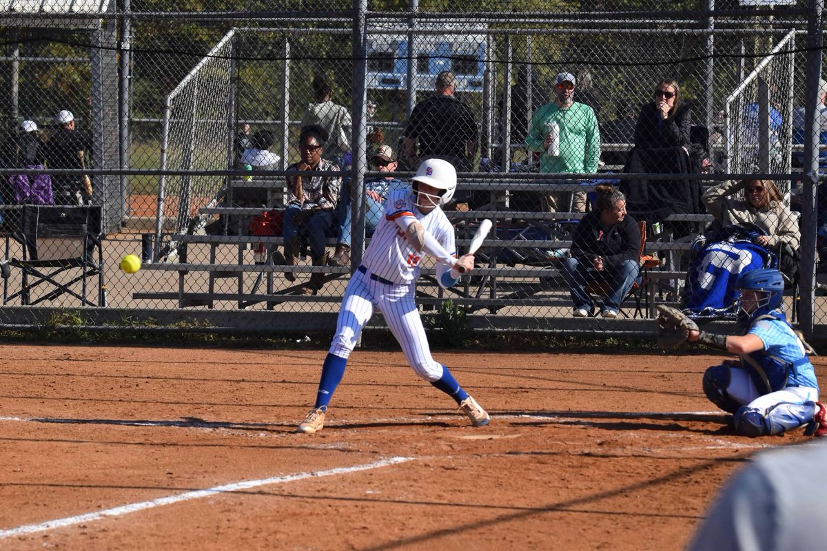 Commitment Alert!🚨🚨🚨
We are extremely excited to announce the commitment of Cayla Clemmer-2025 to attend Trevecca Nazarene University next fall. We are very proud of Cayla and the player she has worked hard to become. Above all else, we love the teammate she is!