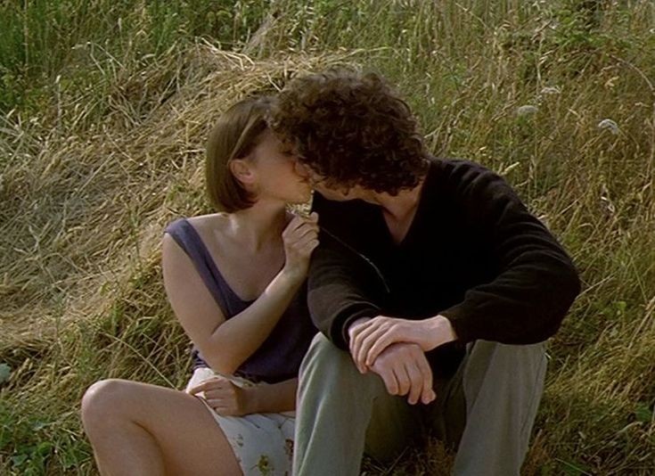 projectionistw's tweet photo. 'Conte d'été' (1996) Éric Rohmer. https://t.co/eOKjmroS9u
