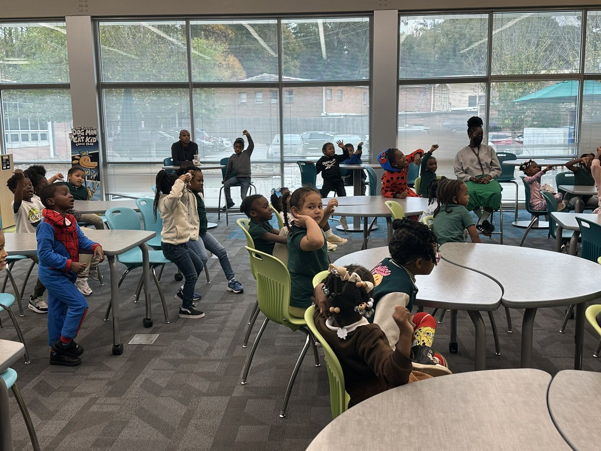 Mariel Lawrence tweet media