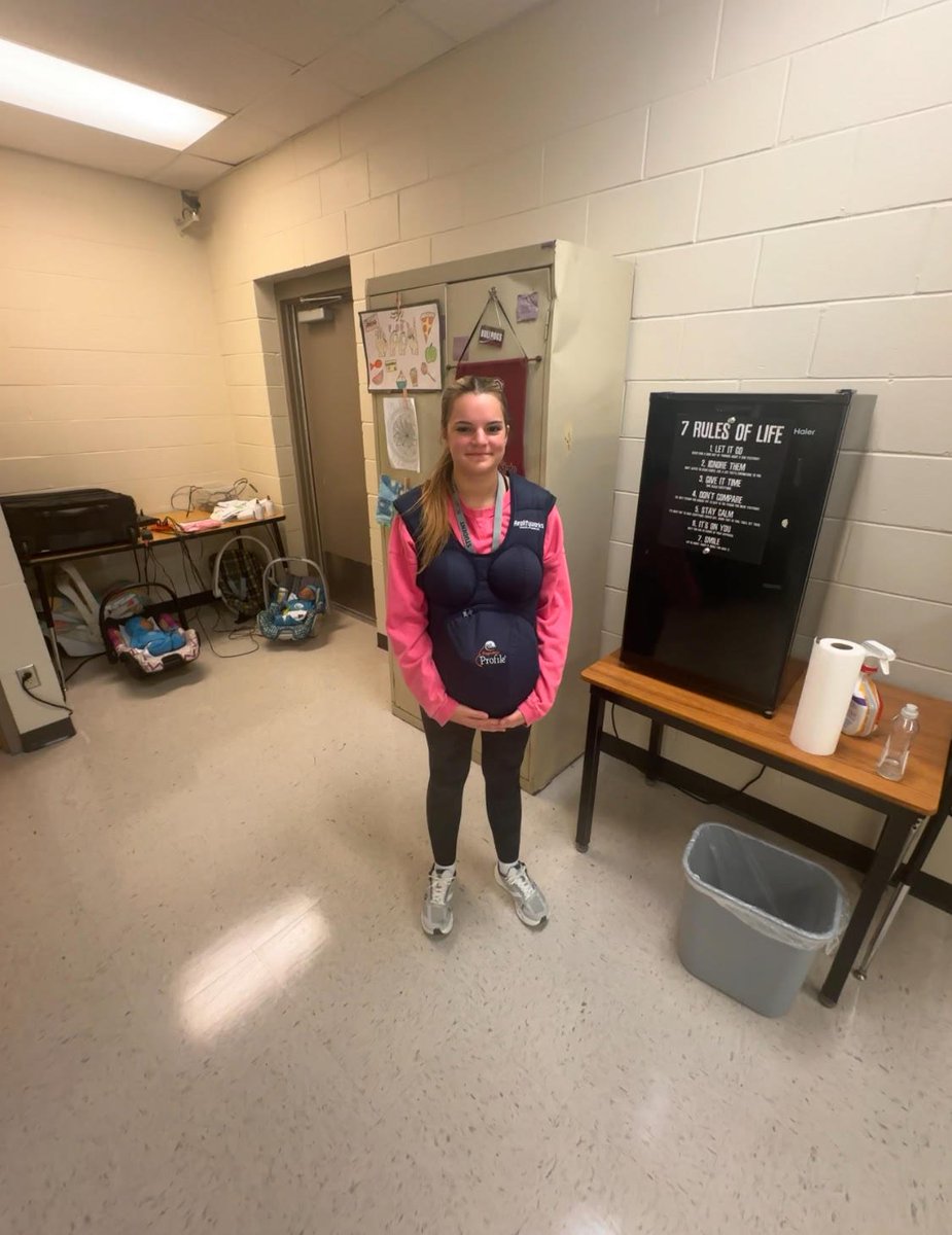 NWRankinHS's tweet photo. Mrs. Stringer's Child Development students got a taste of pregnancy by wearing a Pregnancy Belly Simulator! They learned about fetal development and tried everyday tasks to experience the physical challenges expectant moms face. #RealLifeLearning https://t.co/yycf2oJst6