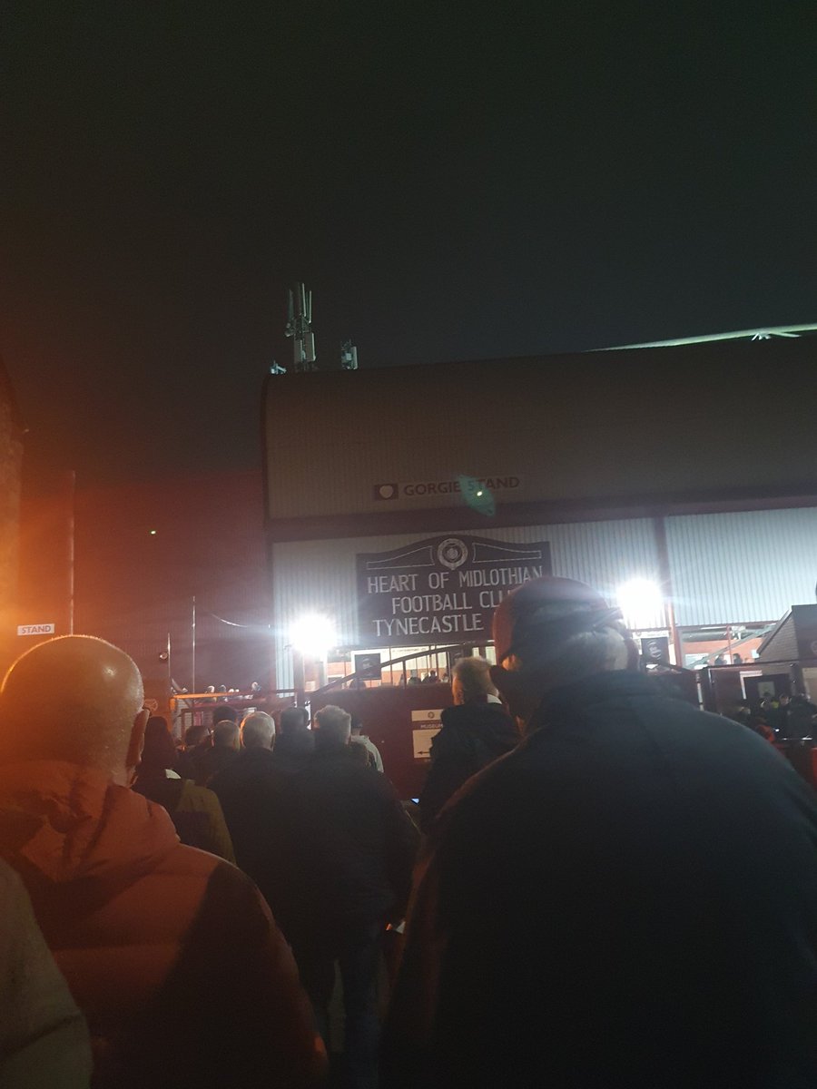 Forevermaroon's tweet photo. Thursday night ❤️🇱🇻 https://t.co/fwpDupM3Ly