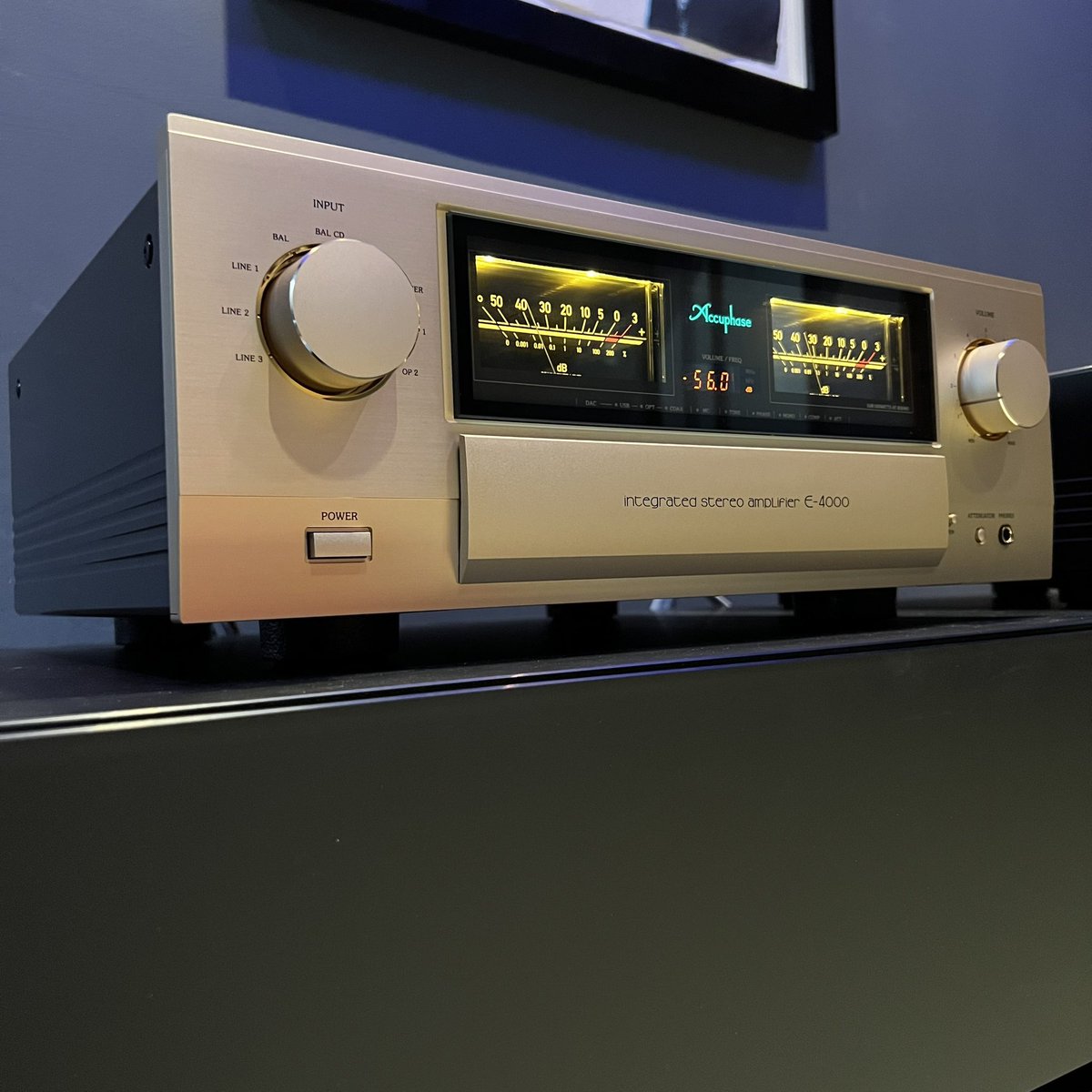 LoudClearHiFi's tweet photo. Today’s system - Audiovector R 3 Arreté speakers with Accuphase electronics. 

The speaker can come in any colour you can imagine. 

The Accuphase E-4000 is a 180 WPC integrated amplifier. This drives the Audiovectors beautifully.  

Source is the Accuphase DP-570 SACD player. https://t.co/v3Bm1mJkMH