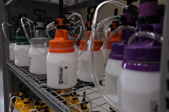 OilSafe_'s tweet photo. To get the most ROI from a lubrication program, every step from receiving to application is essential. Missed opportunities along the way can limit equipment productivity and reliability.
Don't miss your opportunities to improve -
Learn How ➡️https://t.co/EQ7BhU8y9W
#OilSafe https://t.co/un1Y73JUdh