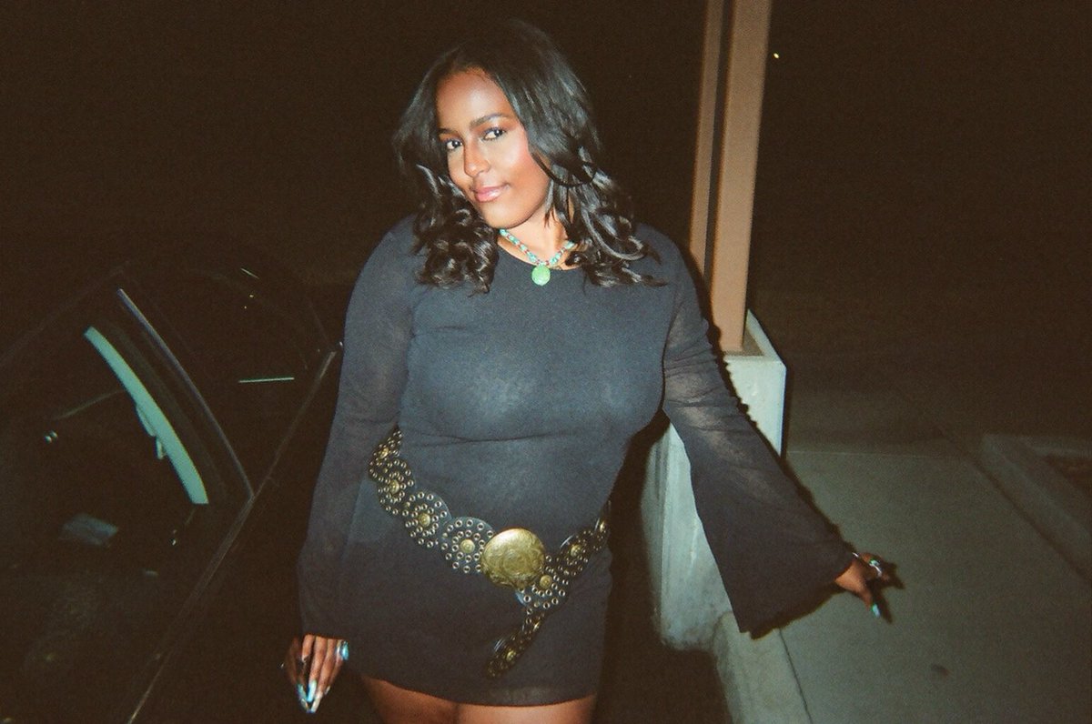 Peanut Head tweet media