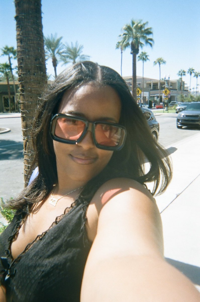 Peanut Head tweet media