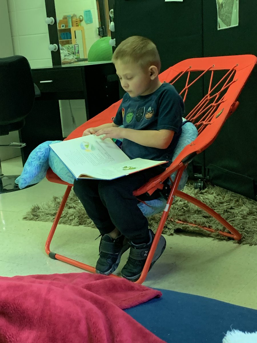 SaraShevchuk's tweet image. Drop Everything And Read @SpsTruman today! #SPSreadtosucceed @DrGrenitaLathan