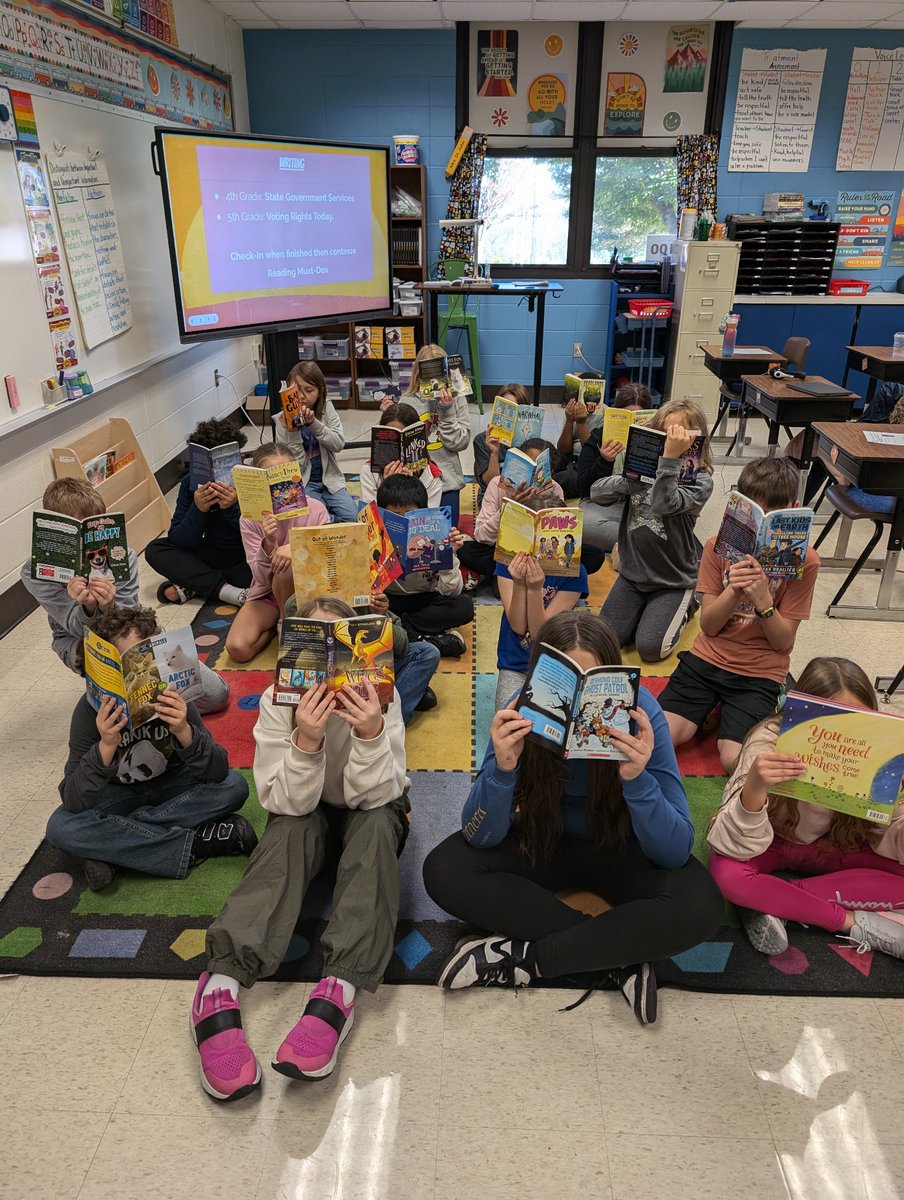 SaraShevchuk's tweet image. Drop Everything And Read @SpsTruman today! #SPSreadtosucceed @DrGrenitaLathan