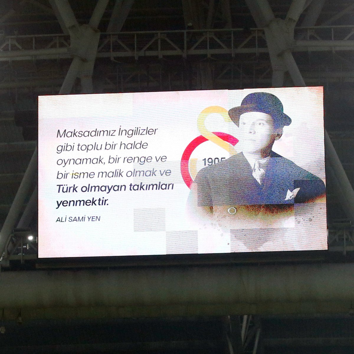 Maç sonunda scoreboard'a yansıtılan yazı: